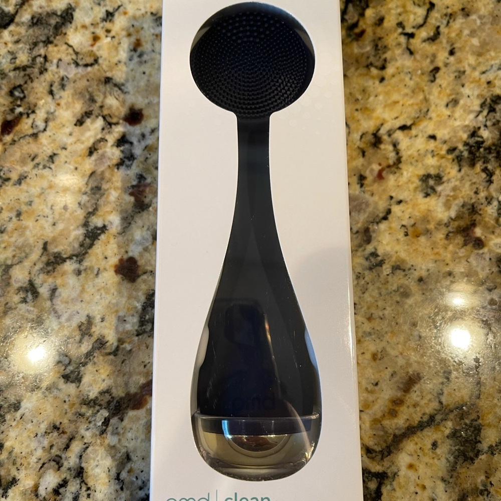 PMD Clean Smart Facial Cleansing Device